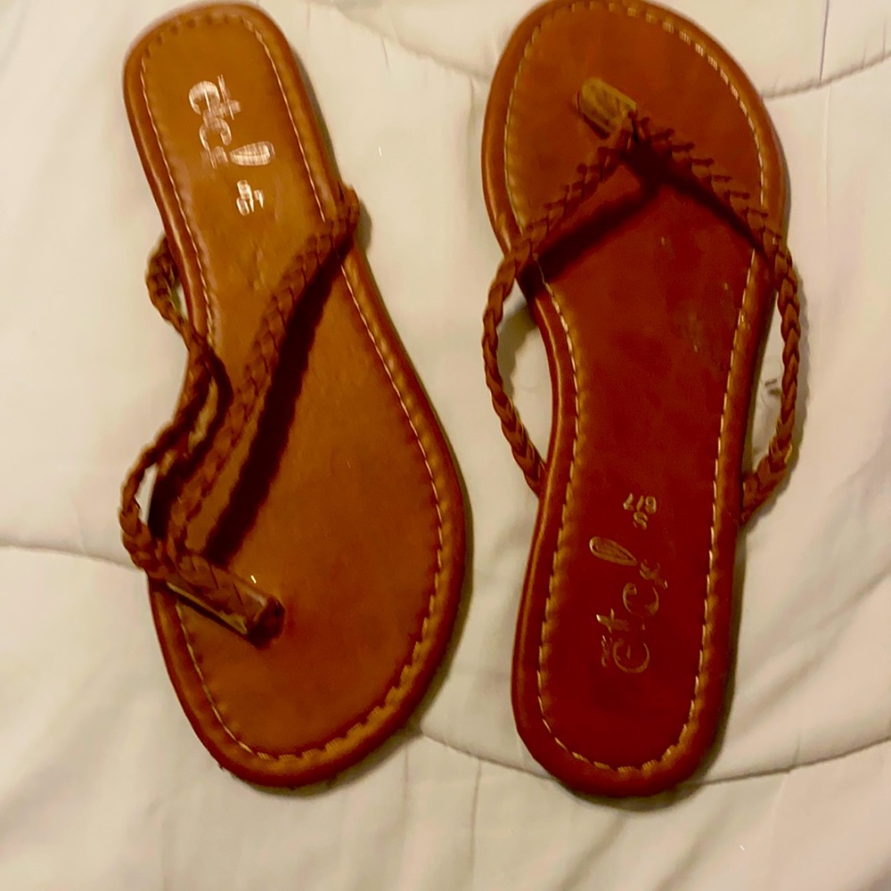 Rue 21 flip flops